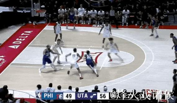 埃斯-贝利全场投篮9中3，三分4中1得到7分2篮板3助攻